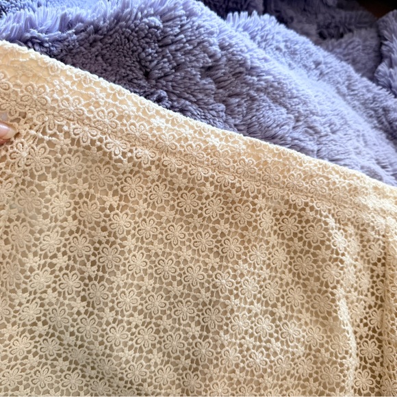 Sezane Guipure Lace Yumi and Magalia Set - Picture 4 of 5